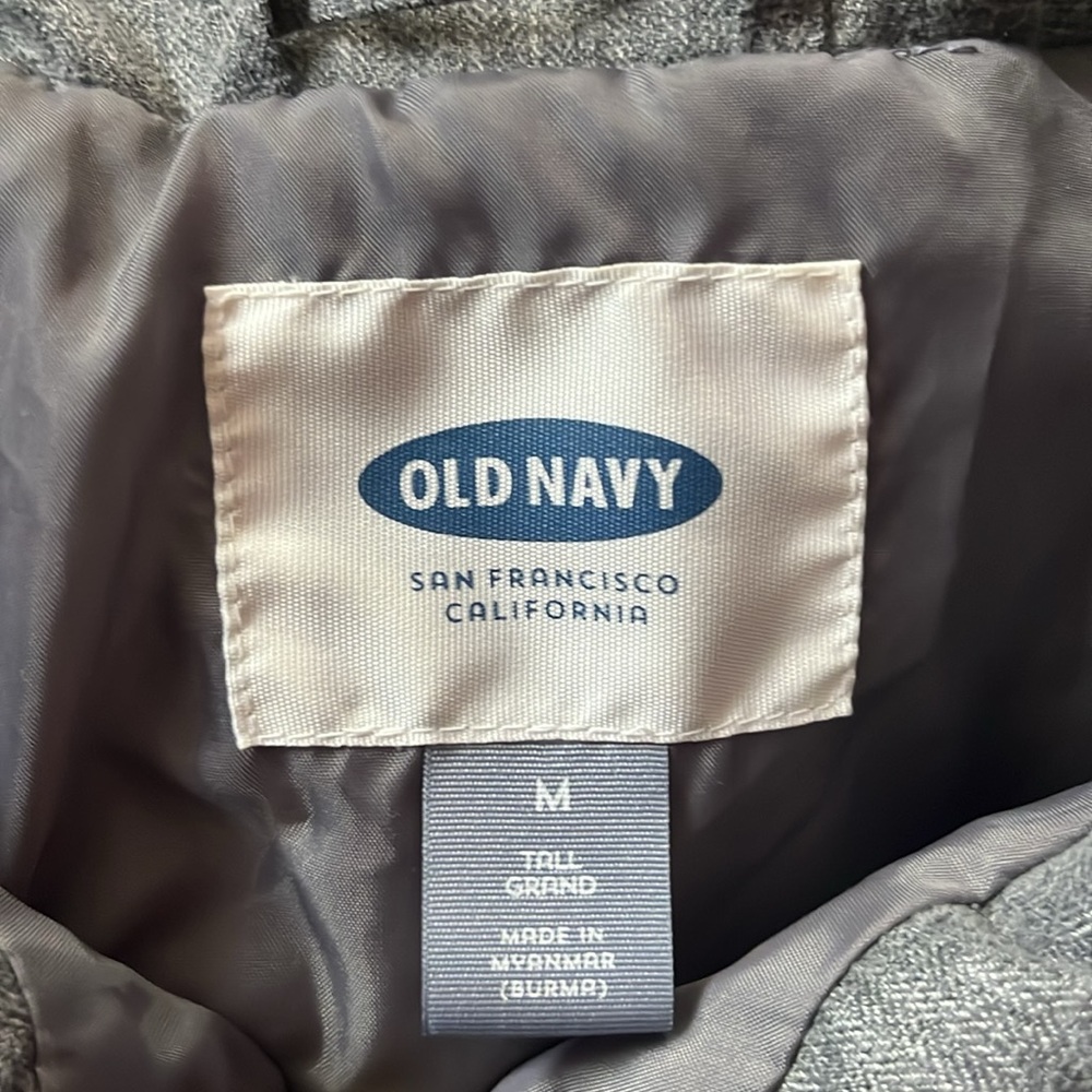 Like new Old Navy quilted gray vest - Picture 7 of 13